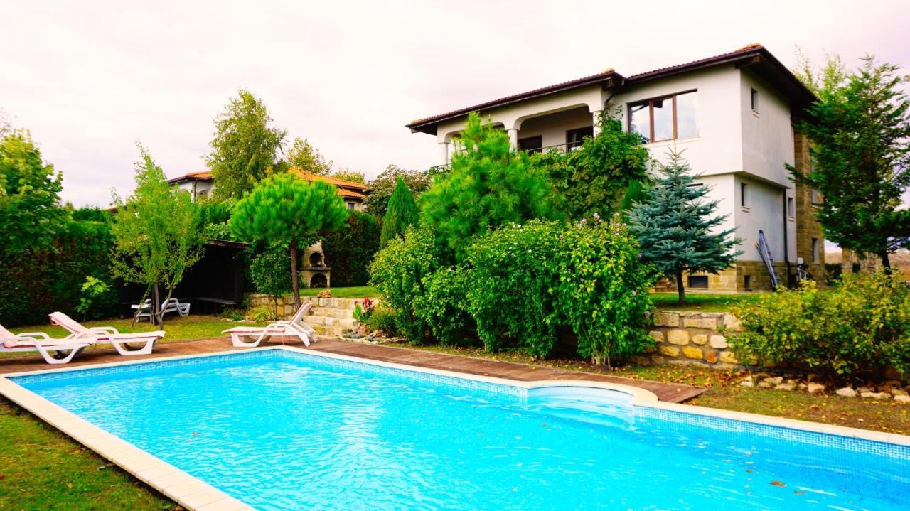 Вила Афина - Villa Afina Μπαλτσίκ Εξωτερικό φωτογραφία